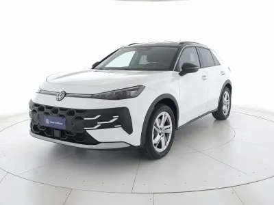 Usata VW T-Roc Life 150 CV (110 kW) 2026 Pure white nero SUV