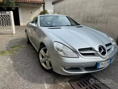 Usata Mercedes SLK200 163 CV (119 kW) 2004 Grigio Cabrio