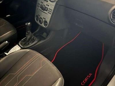 Usata Opel Corsa 86 CV (63 kW) 2012 Utilitaria