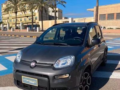 Begagnad Fiat Panda City Life 70 HK (51 kW) 2022 Grå Halvkombi