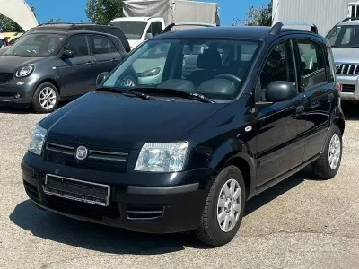 Usata Fiat Panda Active 69 CV (50 kW) 2011 Nero Utilitaria