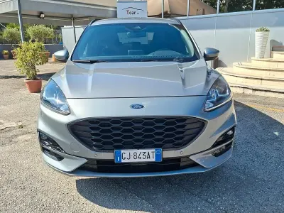 Usata Ford Kuga ST-Line 120 CV (88 kW) 2022 Grigio SUV