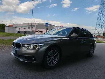 Usata BMW 320 Luxury Line 190 CV (139 kW) 2017 Station wagon