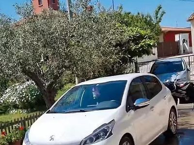 Usata Peugeot 208 75 CV (55 kW) 2018 Bianco Utilitaria