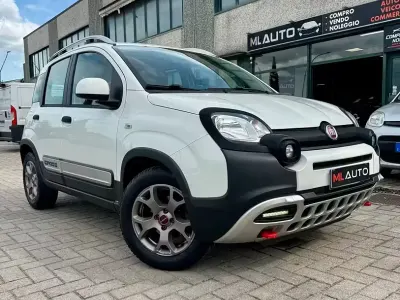 Usata Fiat Panda Cross Cross 69 CV (50 kW) 2018 Bianco Utilitaria