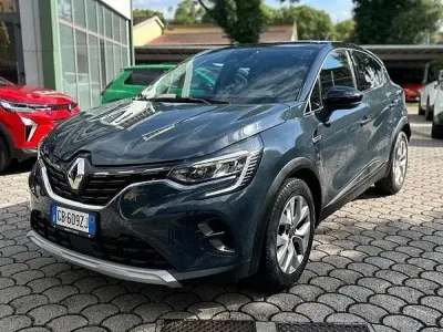 Usata Renault Captur Intens 95 CV (69 kW) 2020 Blu/azzurro SUV