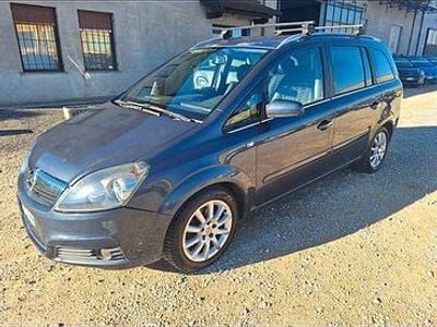 Usata Opel Zafira Cosmo 105 CV (77 kW) 2006 Grigio Monovolume