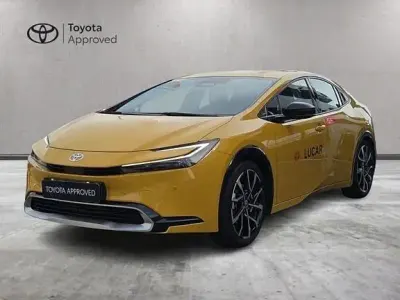 Usata Toyota Prius Lounge 223 CV (164 kW) 2025 Giallo Utilitaria