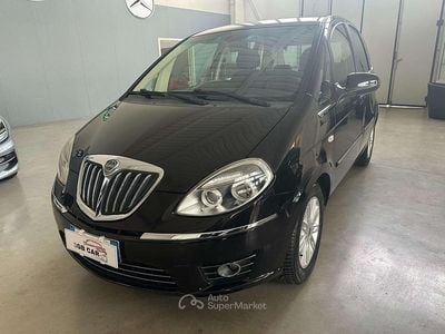 Usata Lancia Musa 95 CV (69 kW) 2012 Nero Monovolume