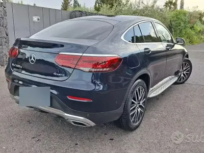 Usata Mercedes GLC300 245 CV (180 kW) 2022 Bluazzurro SUV