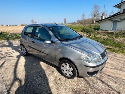 Usata Fiat Punto 69 CV (50 kW) 2006 Grigio Utilitaria