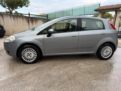 Usata Fiat Punto 75 CV (55 kW) 2008 Grigio Utilitaria