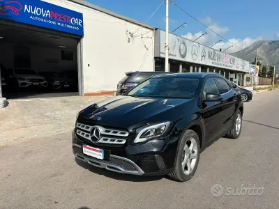 Usata Mercedes GLA200 136 CV (100 kW) 2018 Nero SUV