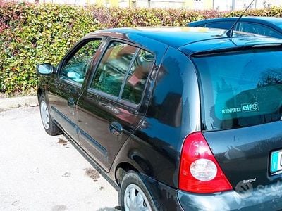 Usata Renault Clio II 2002 Nero Utilitaria