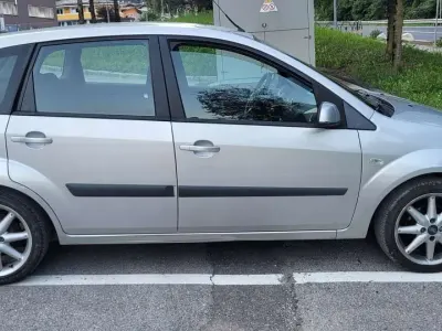 Usata Ford Fiesta Collection 75 CV (55 kW) 2006 Utilitaria