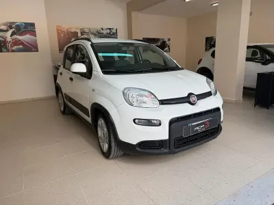 Usata Fiat Panda Cross Cross 69 CV (50 kW) 2022 Bianco Utilitaria