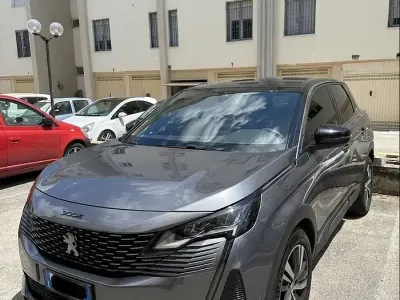 Usata Peugeot 3008 Active 131 CV (96 kW) 2023 Grigio SUV