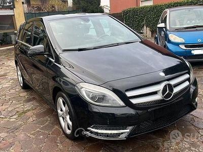 Usata Mercedes B180 Premium 109 CV (80 kW) 2013 Nero Monovolume