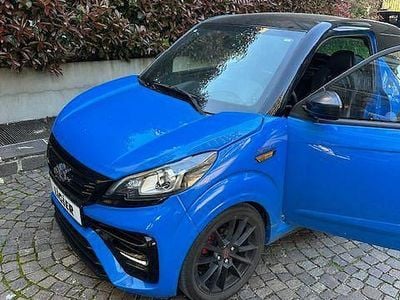 Begagnad Ligier JS50 2023 Blå Halvkombi