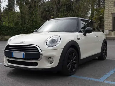 Occasion Mini Cooper D Hype 116 ch (85 kW) 2017 Blanc Citadine