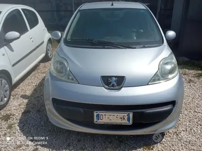 Usata Peugeot 107 Urban Move 68 CV (50 kW) 2008 Grigio Utilitaria