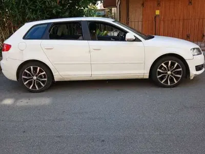 Usata Audi A3 Attraction 105 CV (77 kW) 2010 Utilitaria