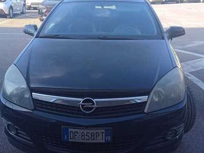 usata Opel Astra GTC 1.9 CDTI 120CV 3 porte Cosmo *SOLO RIVENDITORI