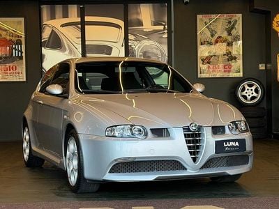 Usata Alfa Romeo 147 GTA 250 CV (183 kW) 2005 Argento Utilitaria