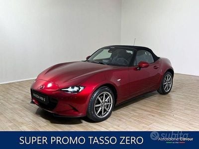 Nuova Mazda MX5 Exclusive-Line 132 CV (97 kW) 2025 Rosso Cabrio