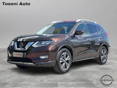 Käytetty Nissan X-Trail N-Connecta 130 HP (95 kW) 2018 Katumaasturi