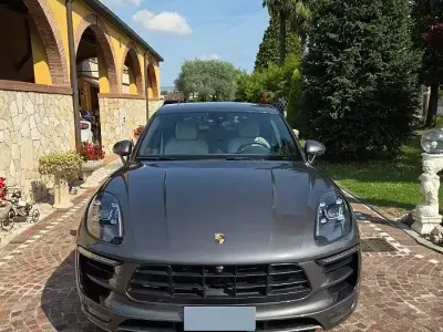 Usata Porsche Macan GTS 360 CV (264 kW) 2017 Grigio SUV