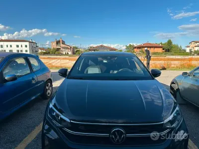 Usata VW Taigo R-line 110 CV (80 kW) 2022 Nero SUV