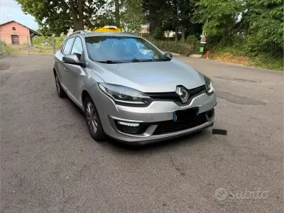Usata Renault Mégane GrandTour 110 CV (80 kW) 2015 Grigio Station wagon