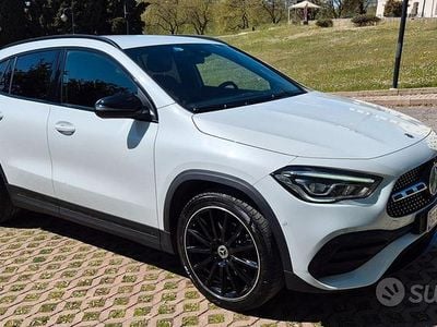 Usata Mercedes GLA200 Premium 150 CV (110 kW) 2020 Bianco SUV