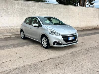 usata Peugeot 208 - 1.6 hdi