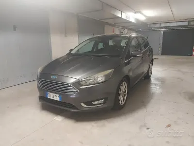 Usata Ford Focus Titanium X 120 CV (88 kW) 2016 Grigio Station wagon