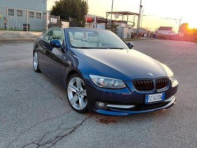 Usata BMW 335 Cabriolet Sport Line 306 CV (225 kW) 2011 Blu Cabrio