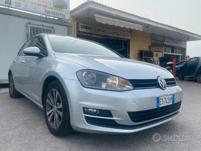 Usata VW Golf VII Comfortline 105 CV (77 kW) 2013 Grigio Berlina