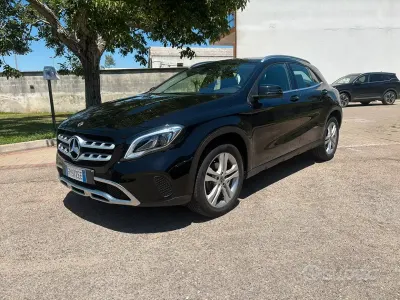 Usata Mercedes GLA200 136 CV (100 kW) 2018 Nero SUV