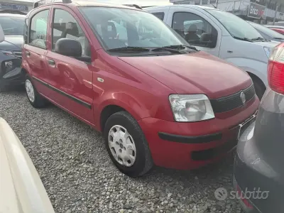 Usata Fiat Panda Dynamic 75 CV (55 kW) 2011 Rosso Utilitaria