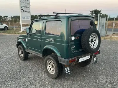 Usata Suzuki Samurai 69 CV (50 kW) 1998 Verde SUV