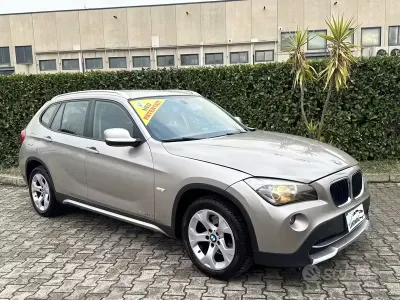Usado BMW X1 143 CV (105 kW) 2011 Gris SUV