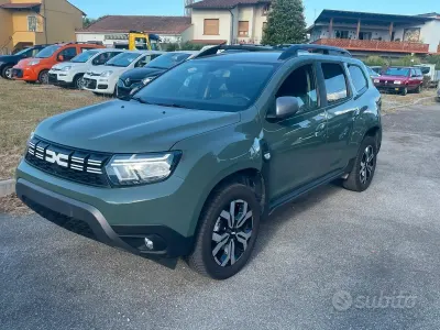 Usata Dacia Duster Journey 101 CV (74 kW) 2023 Verde SUV