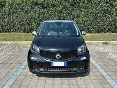 Usata Smart ForFour Passion 71 CV (52 kW) 2015 Nero Utilitaria