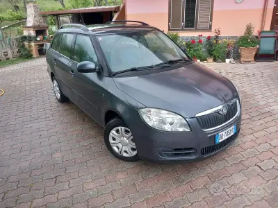 Begagnad Skoda Fabia 69 HK (50 kW) 2008 Grå Kombi