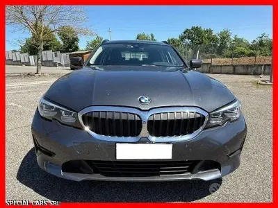 Usata BMW 318 Sport Line 150 CV (110 kW) 2019 Grigio Station wagon