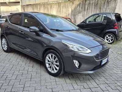 Gebraucht Ford Fiesta Titanium 101 PS (74 kW) 2018 Grau Kleinwagen
