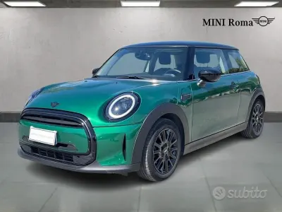 Usado Mini Cooper 136 HP (100 kW) 2023 Verde Citadino