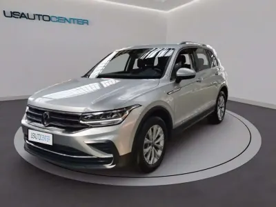 Usata VW Tiguan Life 131 CV (96 kW) 2023 8e argento reflex metallizzato SUV