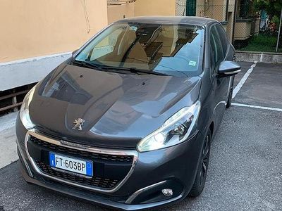 Usata Peugeot 208 82 CV (60 kW) 2018 Grigio Utilitaria